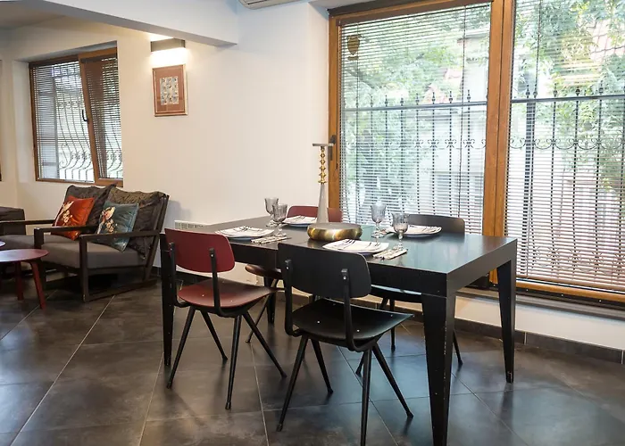 Cozy Flat With Two Bedrooms In By Flat Mаnаger *